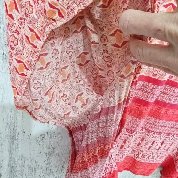 Bobeau Women's Blouse Size Medium Pink Bohemian Flowy Beachy Vacation Geometric - Picture 10 of 14
